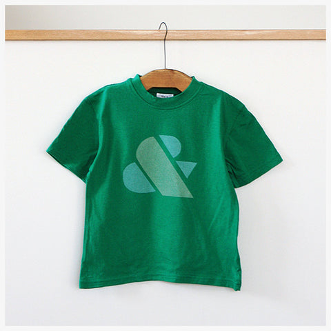 Bold ampersand Boys T-shirt Green